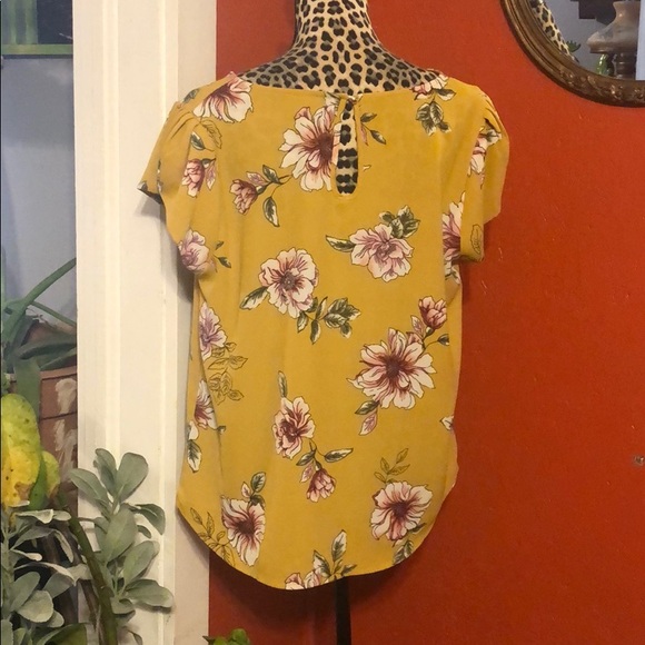 Flowered blouse - Picture 3 of 8
